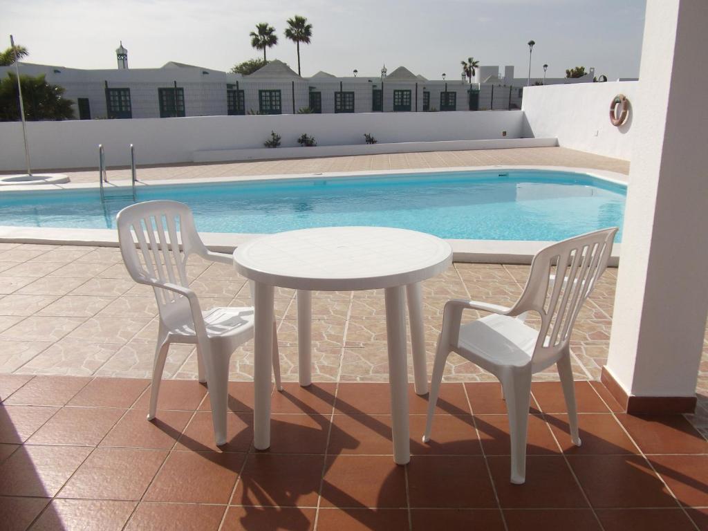 Alhambra Apartamentos Тиас Экстерьер фото