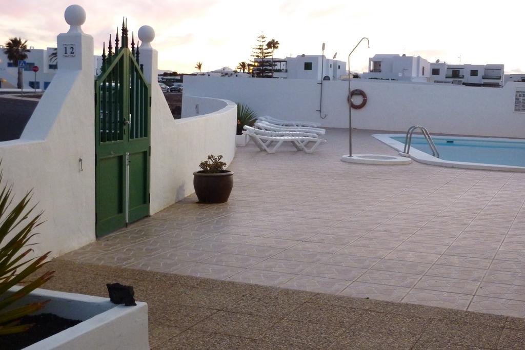 Alhambra Apartamentos Тиас Экстерьер фото